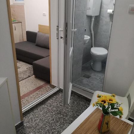 Апартаменты Mini Studio - One Traveler Белград Экстерьер фото